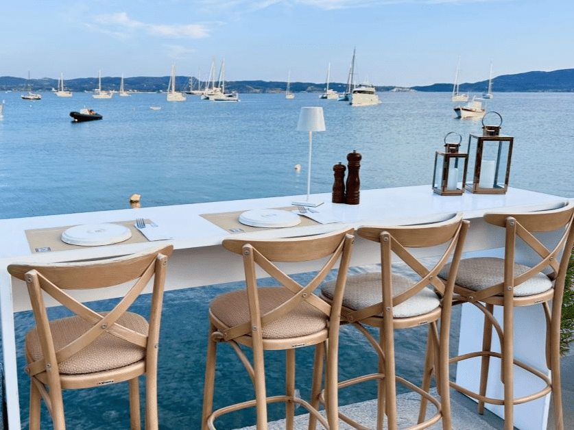 Nostos one of the best restaurants in Milos overlooking the sea